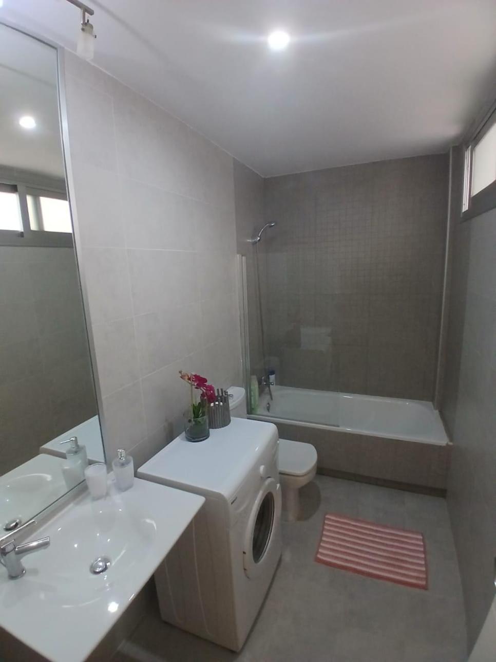 Apartamento Bernier Malaga Zewnętrze zdjęcie